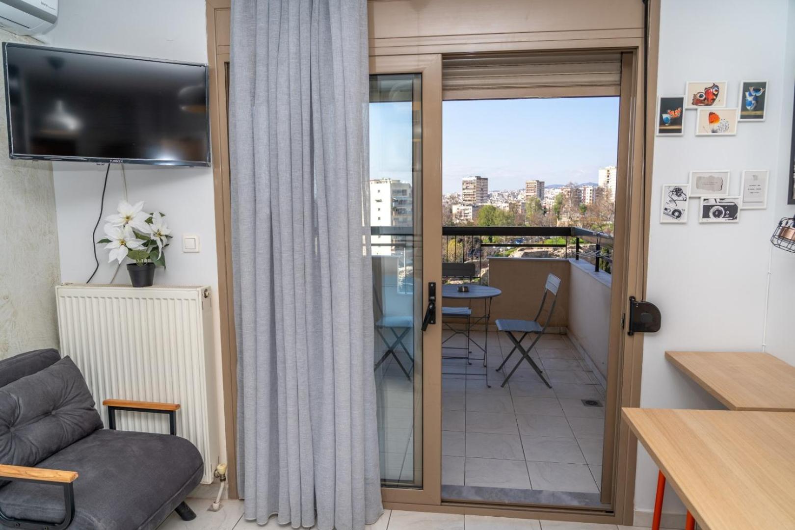 Kosmos Service Apartment Beautiful Studio 3 With Additional Cost Parking 塞萨洛尼基 外观 照片