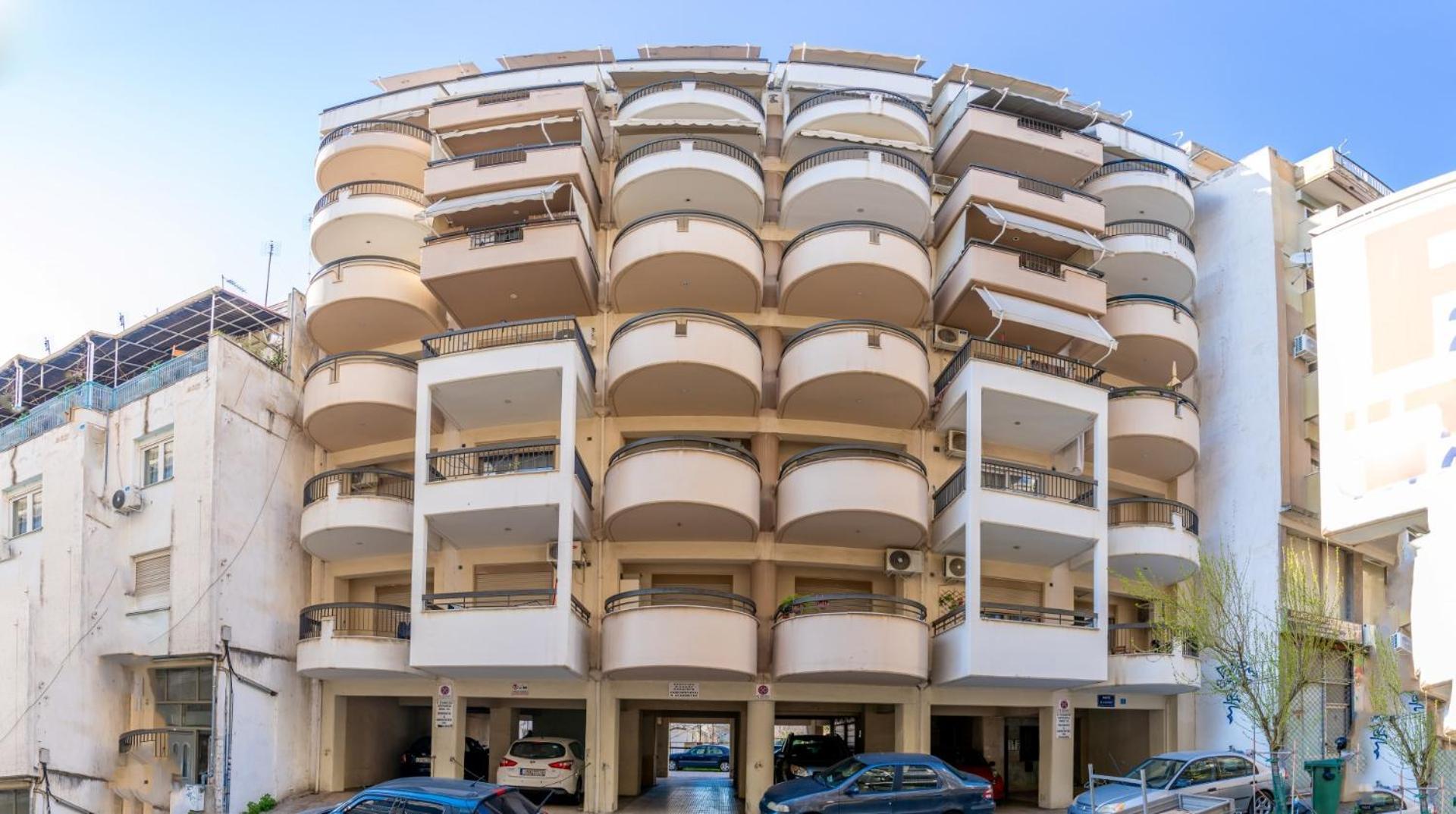 Kosmos Service Apartment Beautiful Studio 3 With Additional Cost Parking 塞萨洛尼基 外观 照片